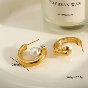 Gold / Semi-circle C-shaped Pearl Earrings