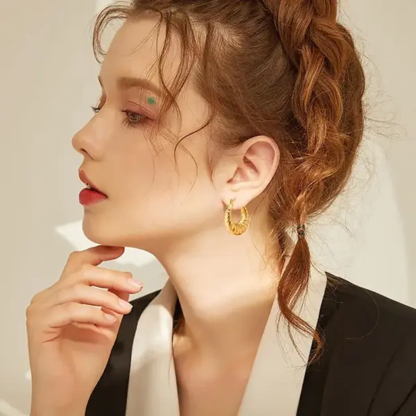 Wholesale 1 Pair Original Design Solid Color Spiral Stripe Plating Titanium Steel Hoop Earrings