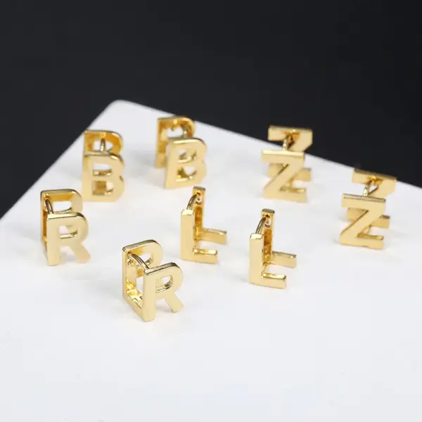 1 Piece Fashion Letter Brass Copper Earrings