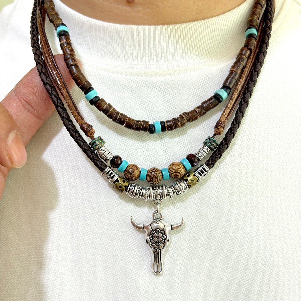 Wholesale Europe and the United States cross-border Amazon Heyin Temu AliExpress hot three-layer western wind cow head nut shell turquoise