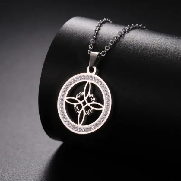 Wholesale Jewelry Simple Style Witches Knot Solid Color 304 Stainless Steel Zircon Inlay Pendant Necklace