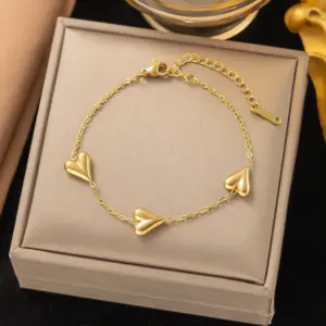 【E2018】Pointed Peach Heart Tassel Bracelet / Gold