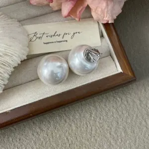 3875-2.5cm Triangle Ear Clip Style