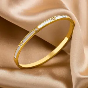 Wholesale Elegant Geometric Titanium Steel Plating Shell Bangle