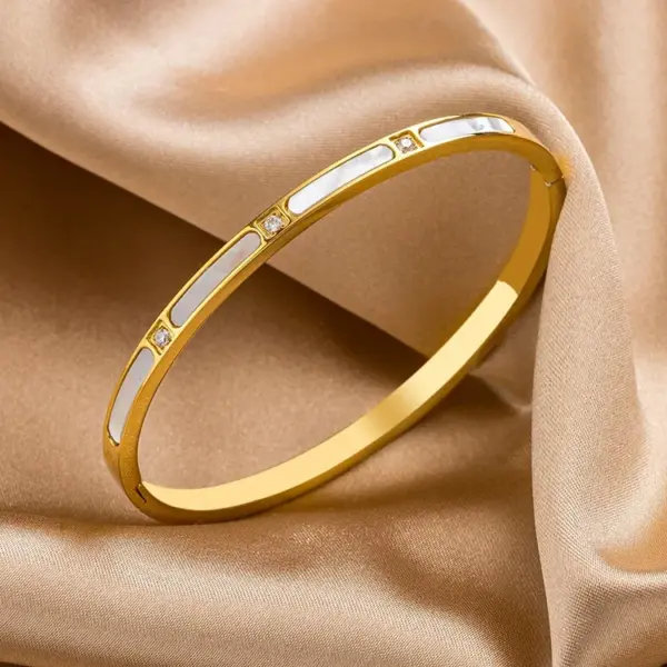 Wholesale Elegant Geometric Titanium Steel Plating Shell Bangle