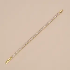 Gold / One Size / 4# Long White Zirconium