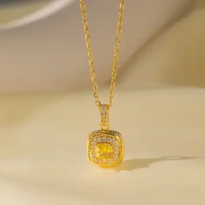 [8083] Small Sugar Cube Necklace / Gold