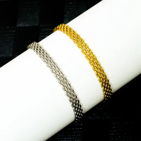 Wholesale 304 Stainless Steel Grid Ion Plating (IP) KC Golden Plated White K Plated Vintage Style Waterproof Non Tarnish Surgical Steel Plating Gold Silver Bracelets