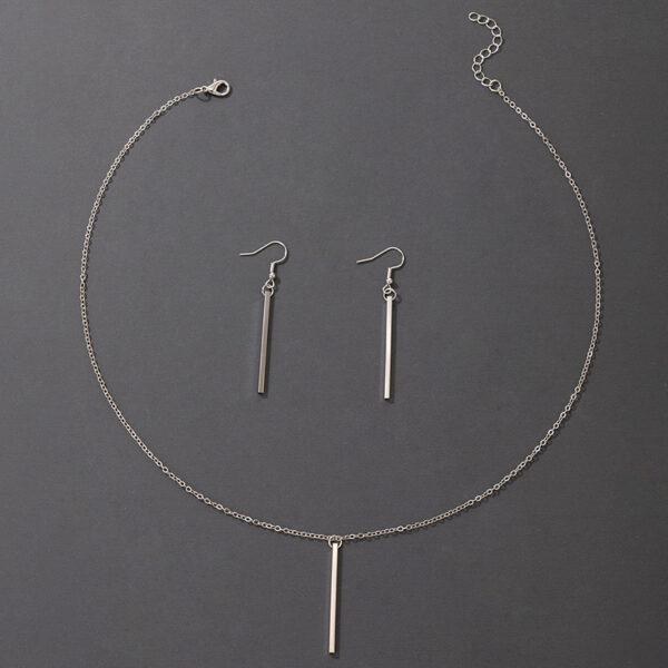 Wholesale Pendant Set Silver Geometric Earrings Necklace Set