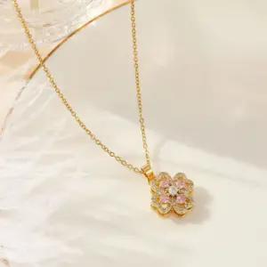 X5281# Rotatable Pink Diamond Four-Leaf Clover Necklace