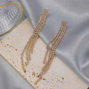 024733 Irregular Tassel Ear Studs--Gold