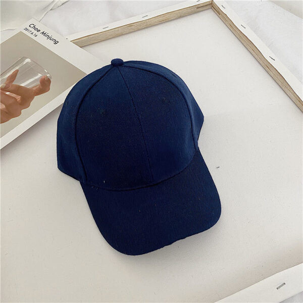 Wholesale 20-color fur green Velcro solid color baseball cap cross-border wholesale student Sun-proof peaked cap couple versatile Street