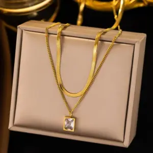 6 [Ah226] White Diamond Necklace / Gold
