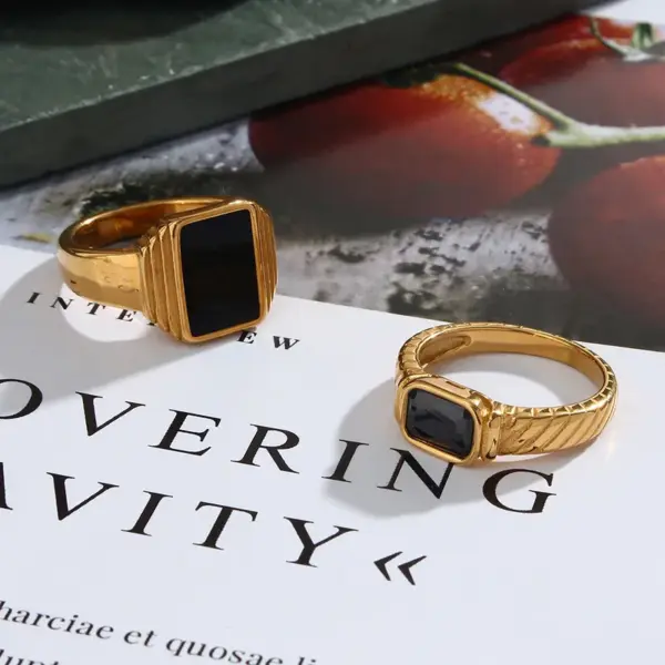 Wholesale PVD Coated Real Gold Plated 18K Gold Square 304 Stainless Steel Vintage Style Waterproof Non Tarnish Rings
