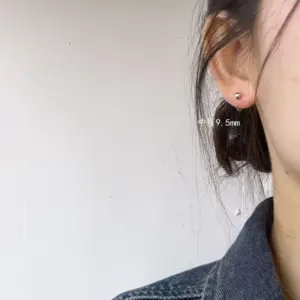 Medium 9.5mm-Silver Pair