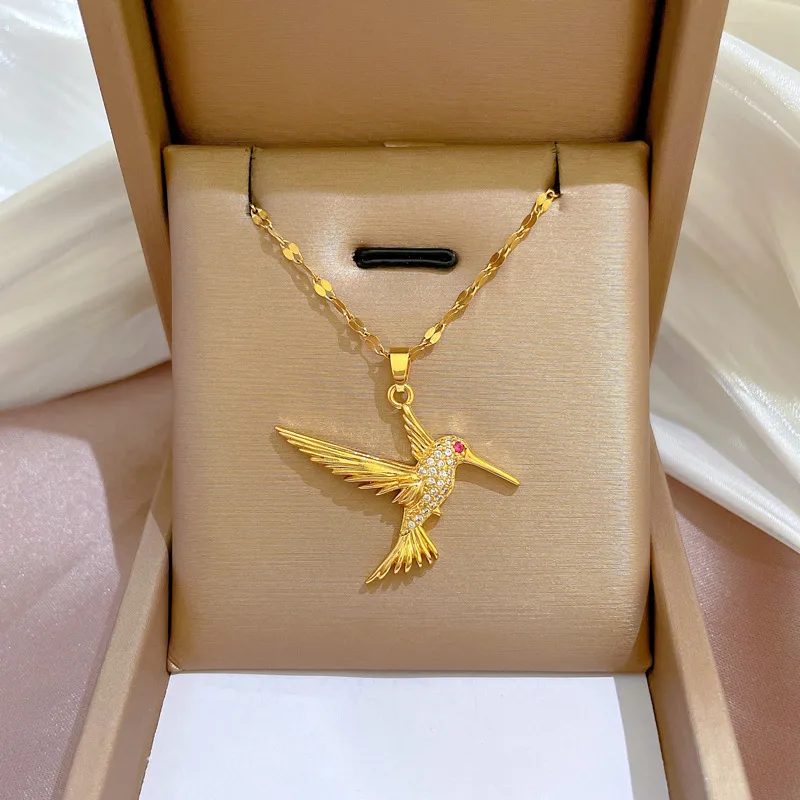 Wholesale Fashion Titanium Steel Copper Plating Hollow Out Inlay Zircon Pendant Necklace