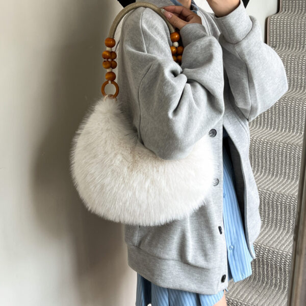 Wholesale Plush tote bag, stylish and sophisticated shoulder bag.