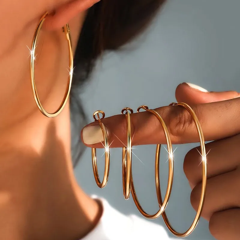 Wholesale 201 Stainless Steel Round Electroplating 18K Gold Plated Basic Simple Style Classic Style Earrings