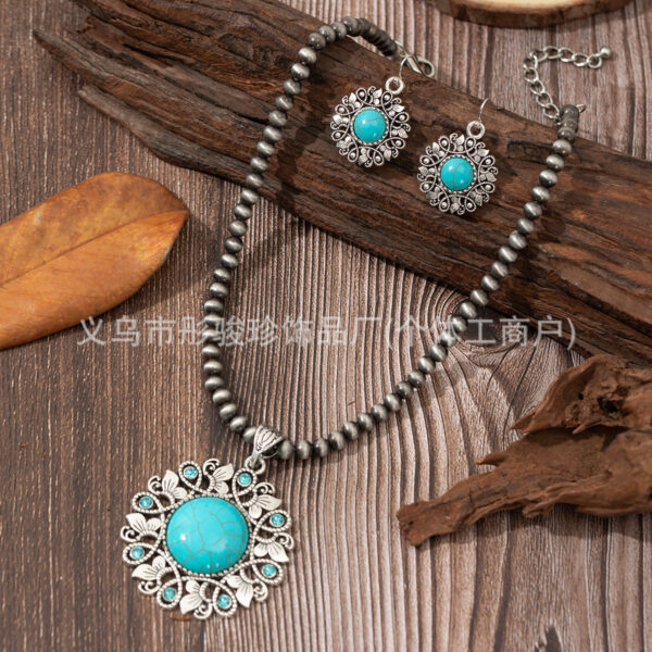 Wholesale European and American cross-border Bohemian round diamond plus pine stone alloy necklace earrings personalized retro alloy earrings jewelry