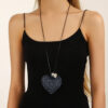 Wholesale Long heart-shaped pendant, simple and luxurious leather necklace.