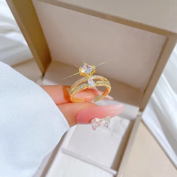 Wholesale Electroplating Golden Plated Crown Titanium Steel Basic Modern Style Open Rings