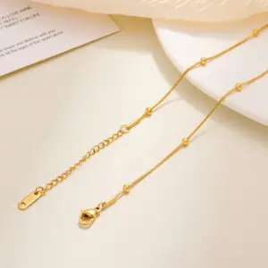 Round Snake Clip Beads Bracelet / Gold