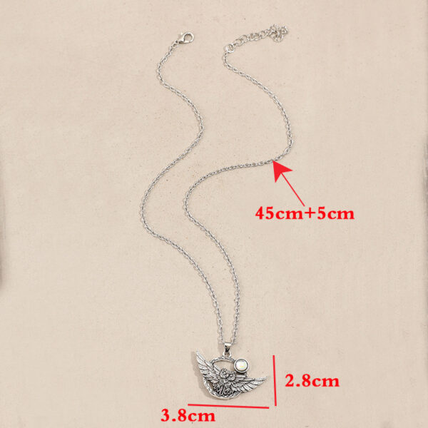 Wholesale Bohemian Retro Style Owl Inlaid Resin Stone Alloy Necklace