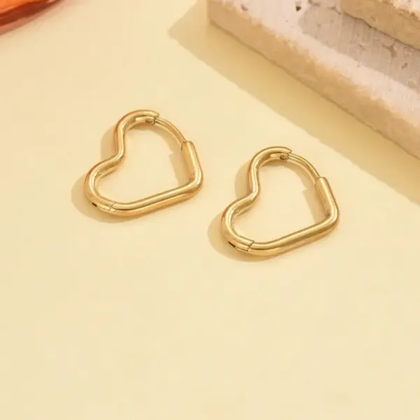 Wholesale Real Gold Plated Heart Shape 304 Stainless Steel Casual Simple Style Waterproof Non Tarnish Earrings