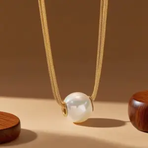 X047-Large Pearl-Necklace- Gold
