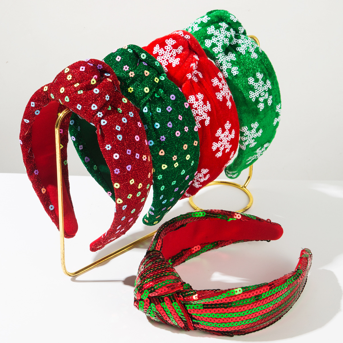 Wholesale Christmas headband with wide knotted sequins and snowflake design, festive party hair aessory
