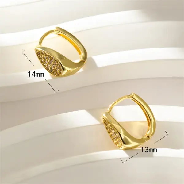 Wholesale 1 Pair Casual Simple Style Round Solid Color Plating Brass 18K Gold Plated Earrings