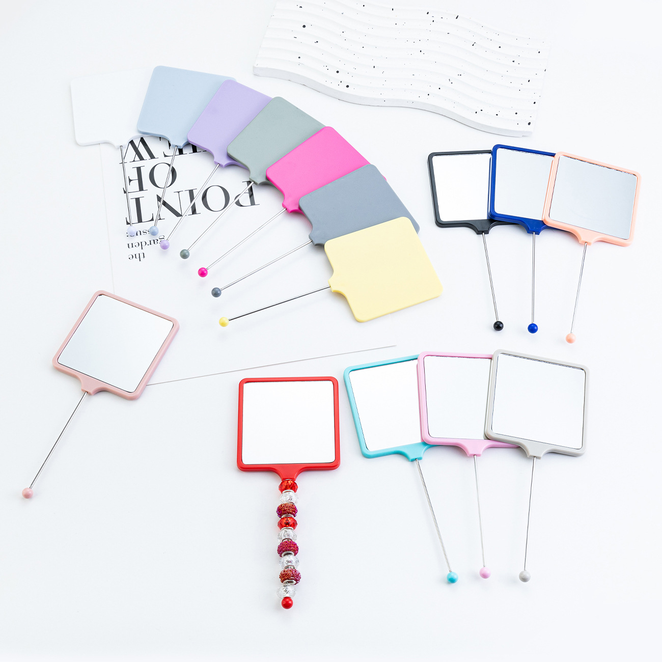 Wholesale Multicolor Handheld Square DIY Small Mirror rtable High-Definition Mirror Handheld Mirror Girls Special Handle Make Mirror