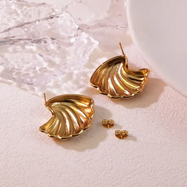 Wholesale 1 Pair Cute Novelty Simple Style Irregular 304 Stainless Steel Imitation Gold Electroplating Ear Studs