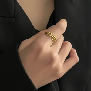 A34J / Adjustable Opening