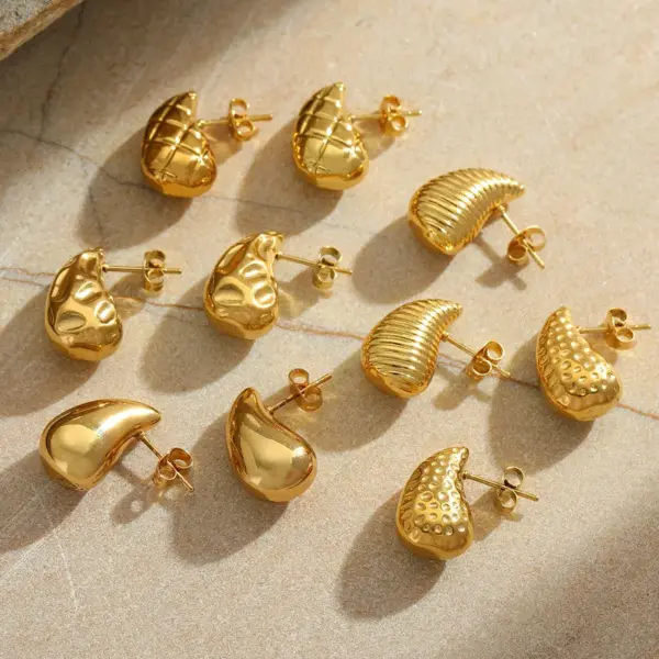 Ion Plating (IP) Real Gold Plated 18K Gold Irregular Geometric 304 Stainless Steel Cute Simple Style Classic Style Waterproof Non Tarnish Ear Studs