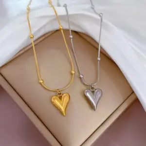 Wholesale PVD Coated Real Gold Plated Heart Shape Titanium Steel Modern Style Waterproof Non Tarnish Titanium Steel Pendant Necklace