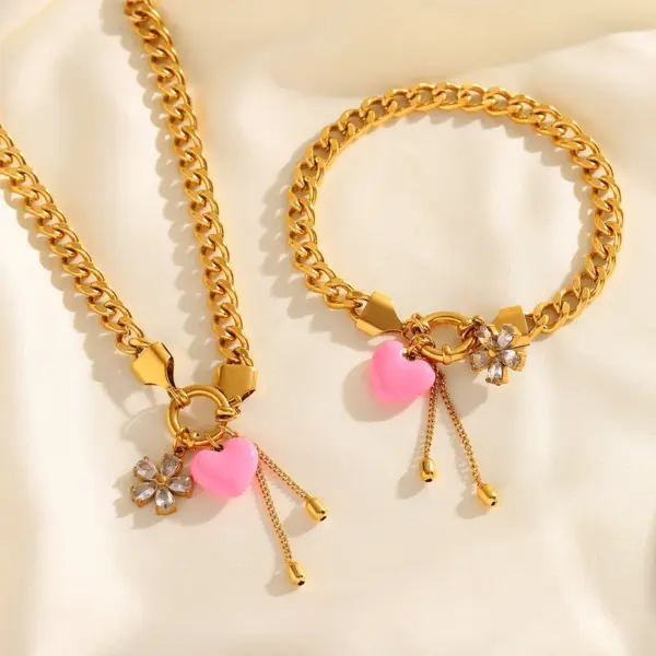 Wholesale Ion Plating (IP) 18K Gold Plated Heart Shape Flower 304 Stainless Steel Casual Cute Sweet Multi Charms Bracelet Necklace