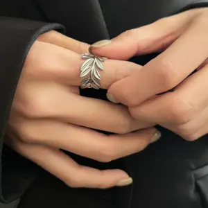 A028Y / Adjustable Opening