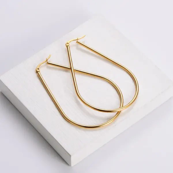 Wholesale PVD Coated 18K Gold Plated Doll 304 Stainless Steel Simple Style Waterproof Non Tarnish Earrings