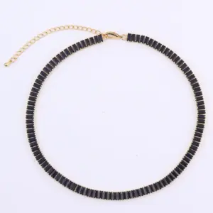 18K Gold 2.5 * 5mm Horizontal Black Zirconium / 33cm+7cm