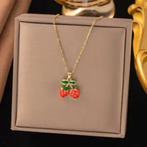 414150.00G Strawberry Necklace / Gold