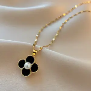 X0406 Black Necklace One Piece [with Pendant]