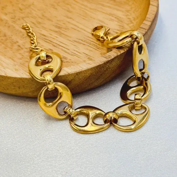 Wholesale Casual Simple Style Solid Color 304 Stainless Steel 24K Gold Plated Zircon Stainless Steel Bracelets In Bulk