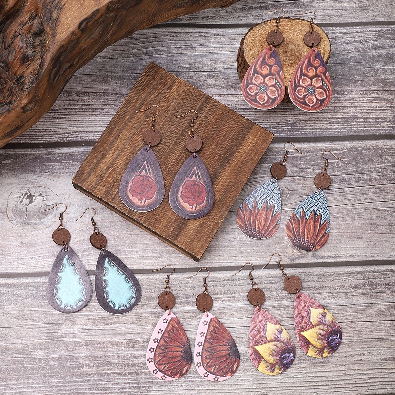 Wholesale Cactus-patterned leather earrings