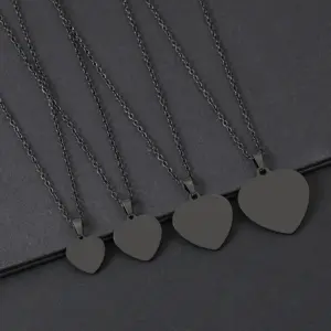 Black / 20mm Heart-Shaped 2mm Flat Cross Chain (45 5cm)