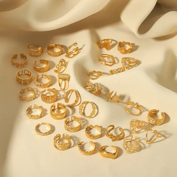 304 Stainless Steel Four Leaf Clover Heart Shape Flower PVD Coated 18K Gold Plated 18K Real Gold Plated Real Gold Plated IG Style Basic Simple Style Waterproof Non Tarnish Plating Gold Open Rings