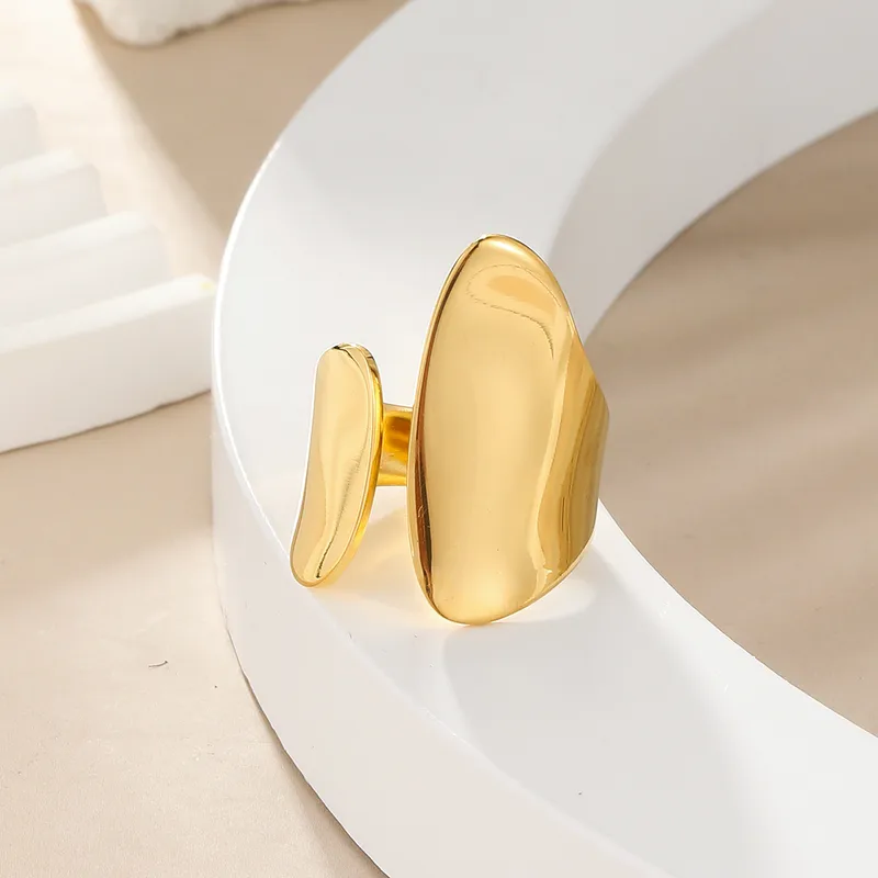 Wholesale PVD Coated 14K Gold Plated Geometric 304 Stainless Steel Simple Style Commute Waterproof Non Tarnish Open Rings