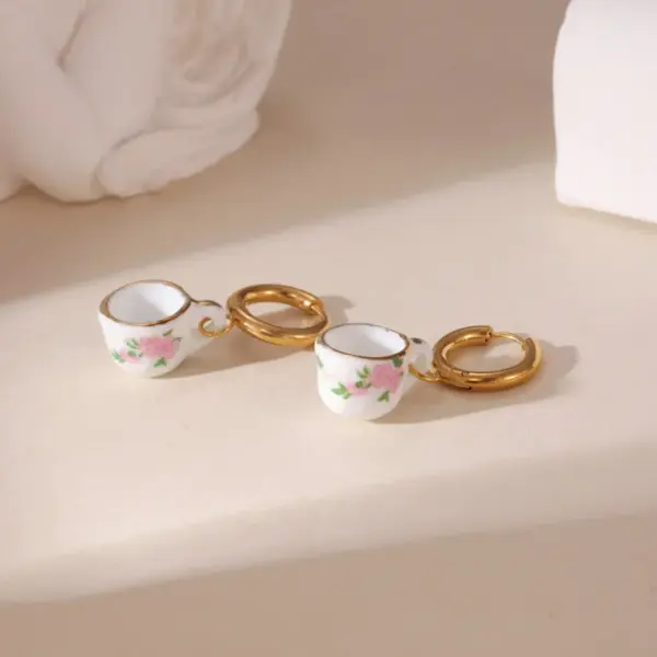 Wholesale Ion Plating (IP) 18K Gold Plated Cup Plate Teapot 304 Stainless Steel Ceramics Elegant Classical Waterproof Non Tarnish Drop Earrings