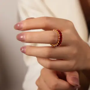 A Style Deep Red Color Zirconium Diamond Ring