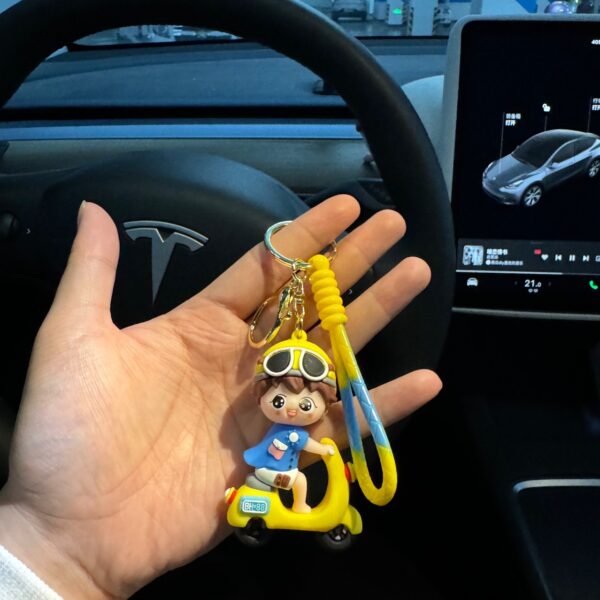 Wholesale Electric car boys and girls keychain pendant couple keychain pendant cute cartoon keychain bag jewelry